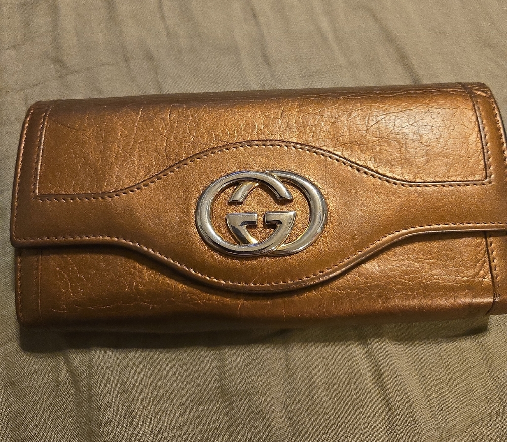 Gucci Tan Leather Wallet with Silver Logo